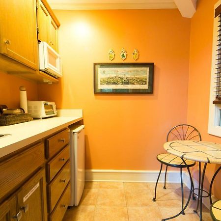 Hidden Garden Cottages & Suites Saugatuck Εξωτερικό φωτογραφία