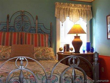 Hidden Garden Cottages & Suites Saugatuck Δωμάτιο φωτογραφία