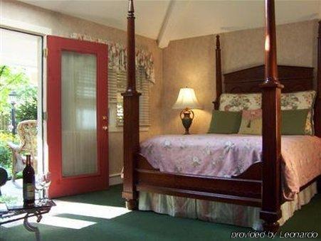 Hidden Garden Cottages & Suites Saugatuck Δωμάτιο φωτογραφία
