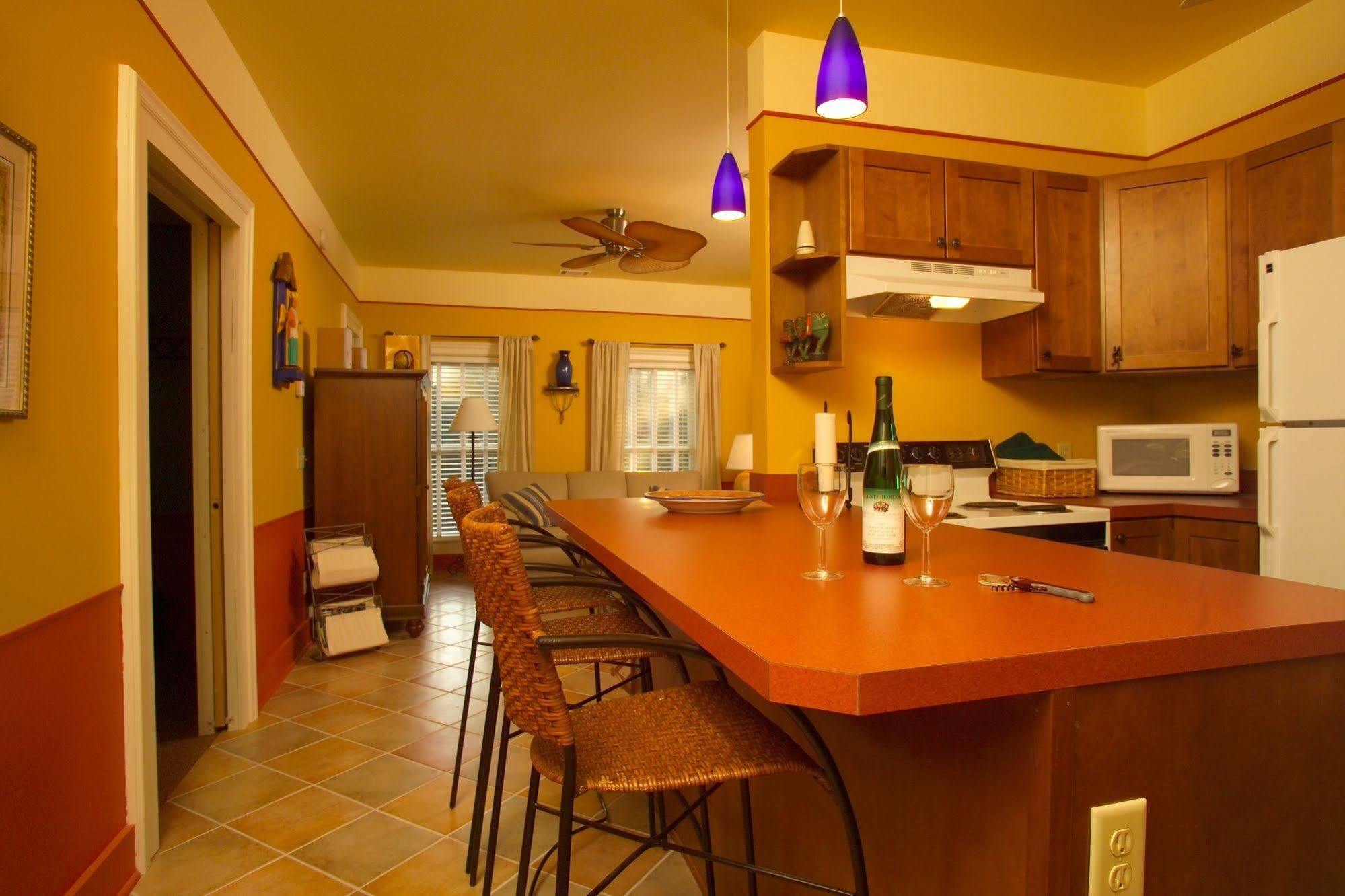 Hidden Garden Cottages & Suites Saugatuck Εξωτερικό φωτογραφία