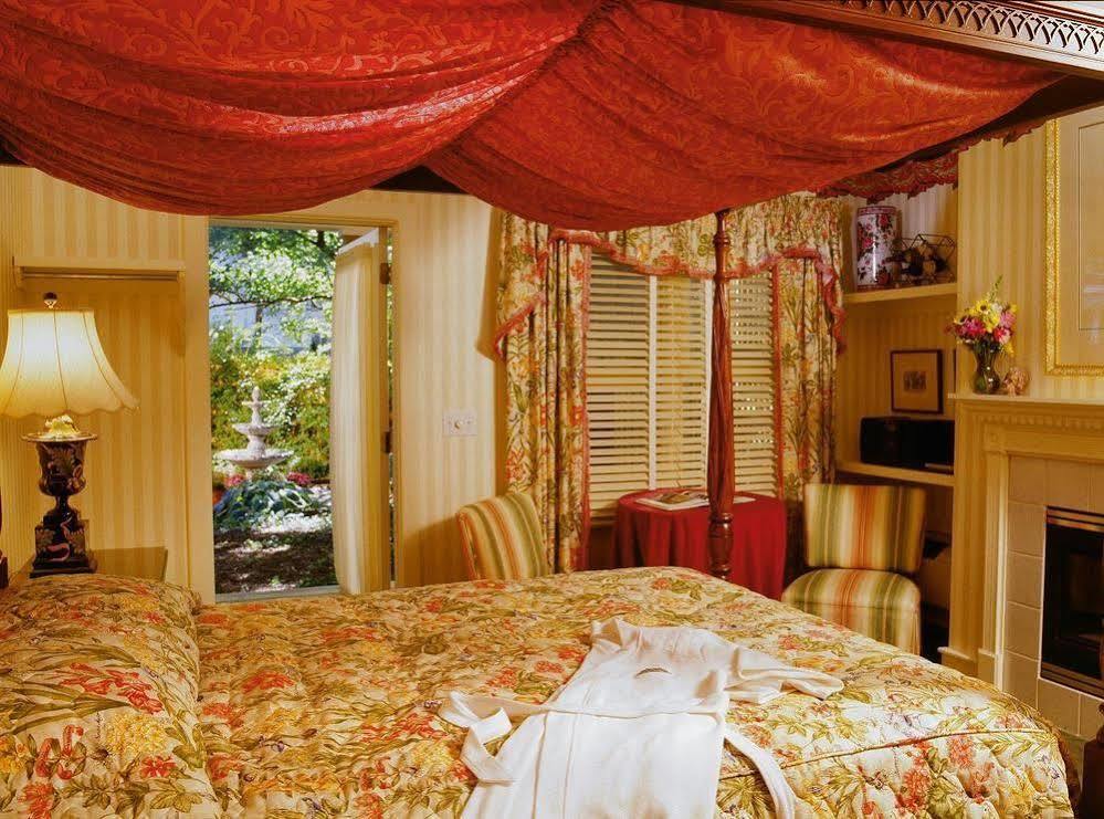 Hidden Garden Cottages & Suites Saugatuck Εξωτερικό φωτογραφία