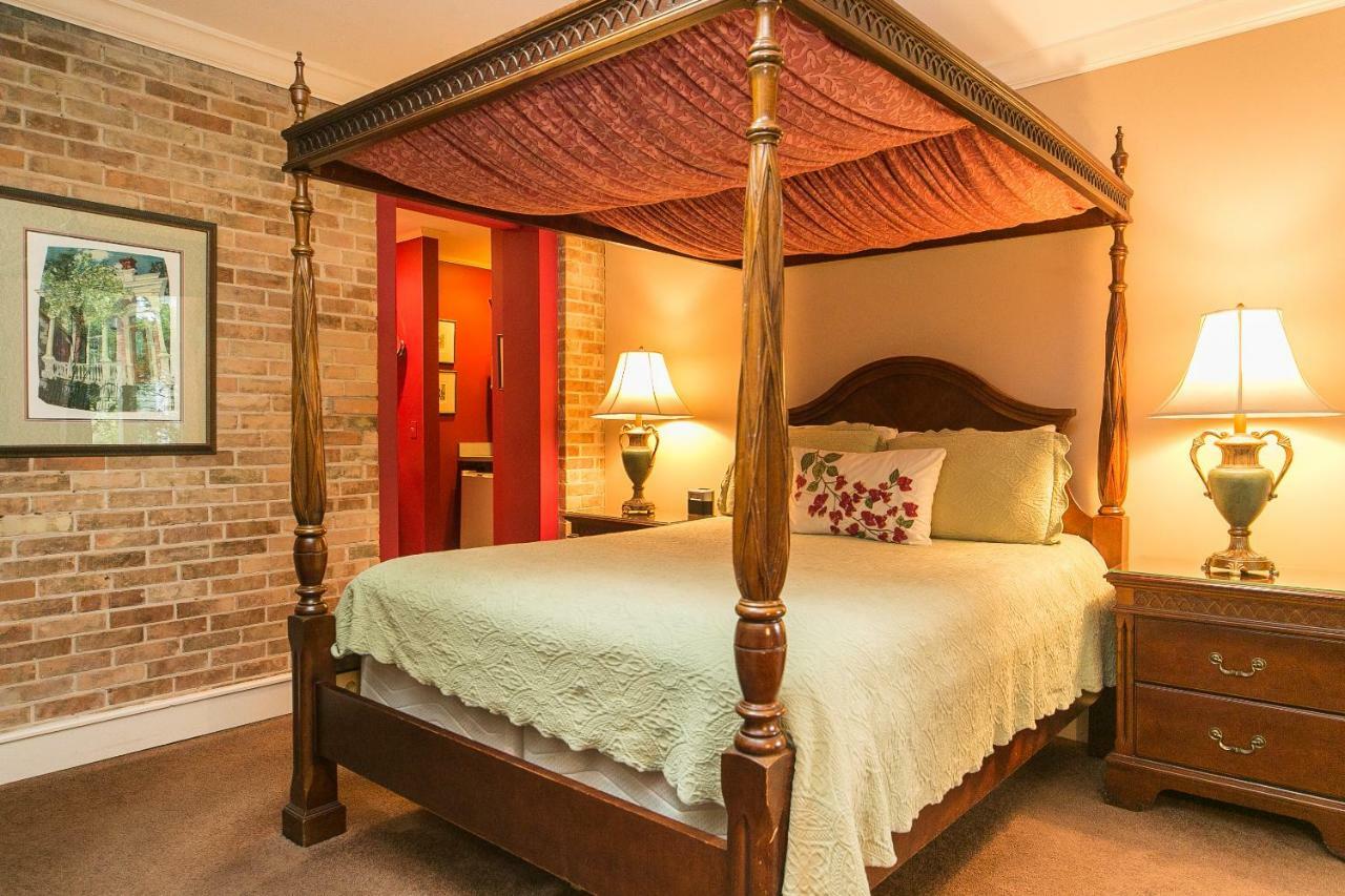Hidden Garden Cottages & Suites Saugatuck Εξωτερικό φωτογραφία